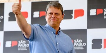 Tarcísio de Freitas declara apoio a Eduardo Amorim na disputa pelo Senado em Sergipe