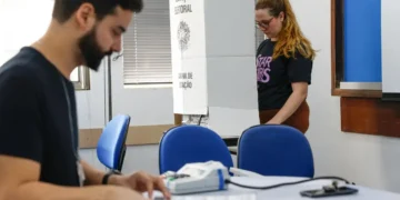 Eleitor que faltou ao primeiro turno pode votar no segundo