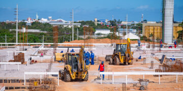 Obras do Complexo Materno-Infantil em Aracaju avançam com conclusão da terraplanagem