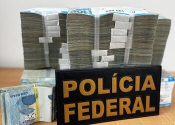 VEJA O VÍDEO: PF apreende R$ 500 mil em espécie durante investigação eleitoral em Aracaju