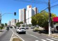 SMTT acompanha retirada de cabos irregulares em Aracaju nesta quinta-feira, 15